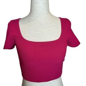 Aritzia Babaton Sculp Knit Ribbed Crop Top Square Neck in Magenta Size Small